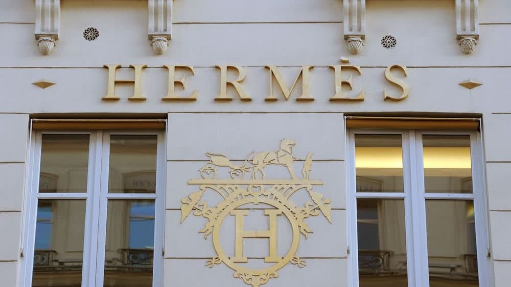 RUSSIE: Trois magasins et une soixantaine de salariés concernés par la suspension des activités de Hermès
