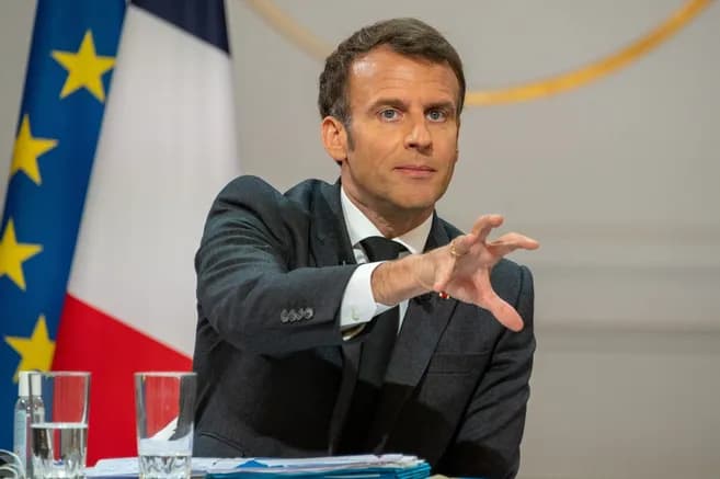 Emmanuel Macron se rendra en Algérie du 25 au 27 août