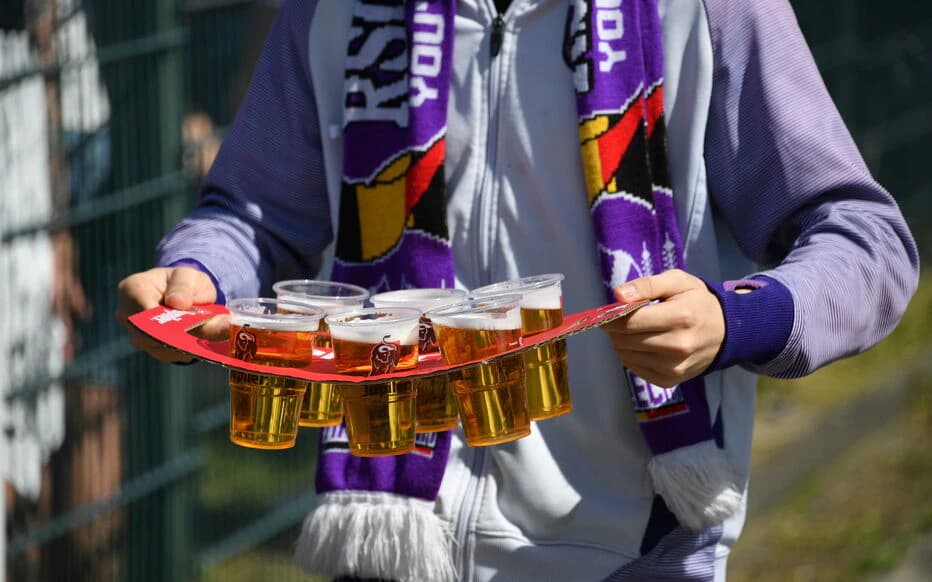 Coupe du monde: le Qatar va autoriser la vente de bière 3 heures avant le début des matchs