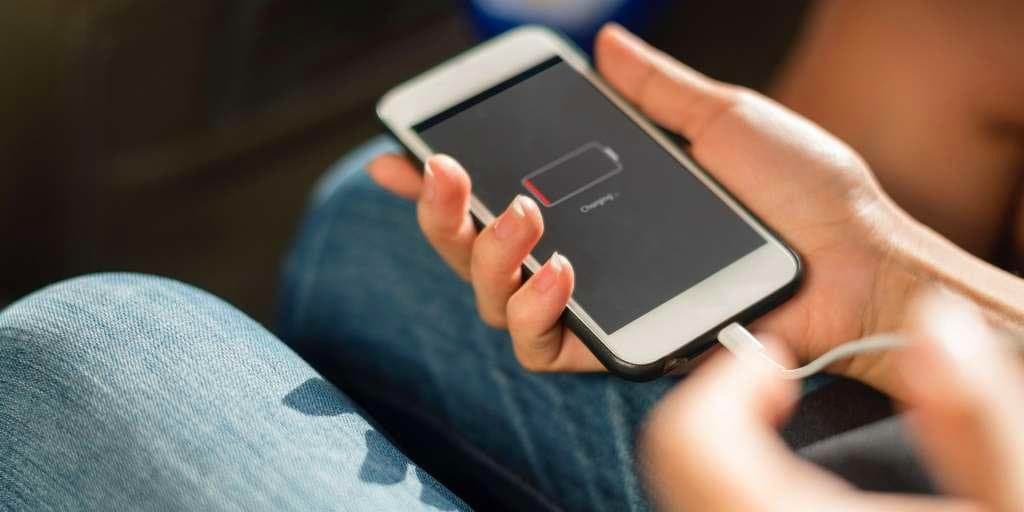 Le Parlement européen impose le chargeur unique pour smartphones au sein de l'UE d'ici l'automne 2024
