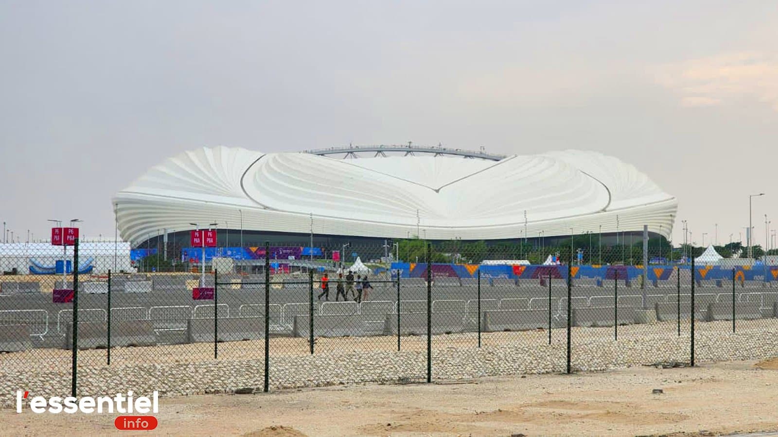 Qatar-Stade Al-Thumama: des milliers de supporters sont venus tôt ce matin pour soutenir les Lions - Vidéo