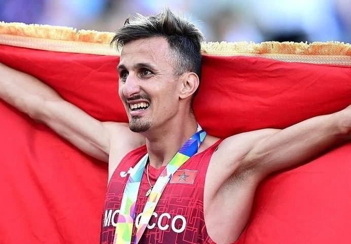 Soufiane El Bakkali champion du monde: « je dédie cette médaille d’or à SM le Roi Mohammed VI »