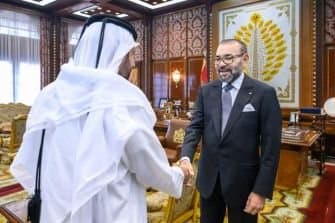 Sa Majesté le Roi Mohammed VI, que Dieu L’assiste reçoit un message verbal de l'Émir du Qatar.