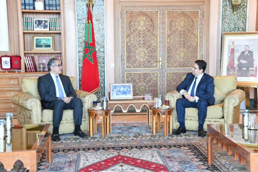 Le Ministre des Affaires Étrangères M. Nasser Bourita Rencontre le Candidat Égyptien pour la Direction Générale de l'UNESCO.