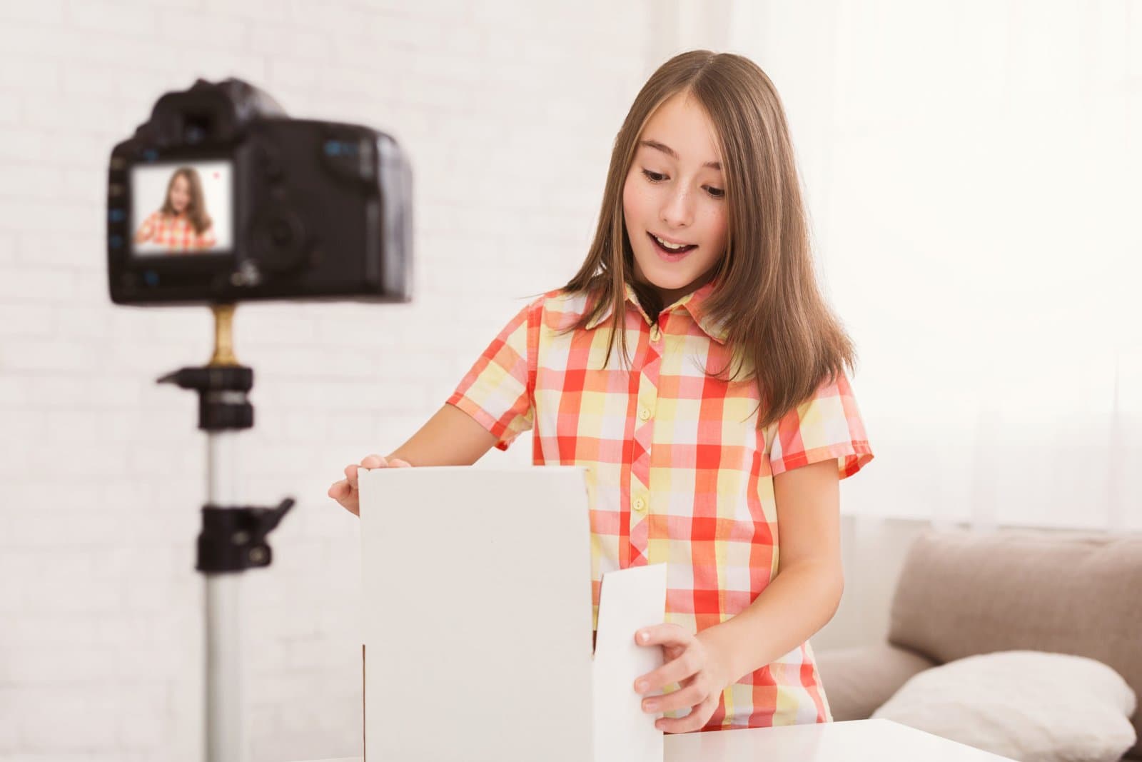L'Exploitation des Enfants par leurs Parents sur les Réseaux Sociaux : Un Problème Croissant .