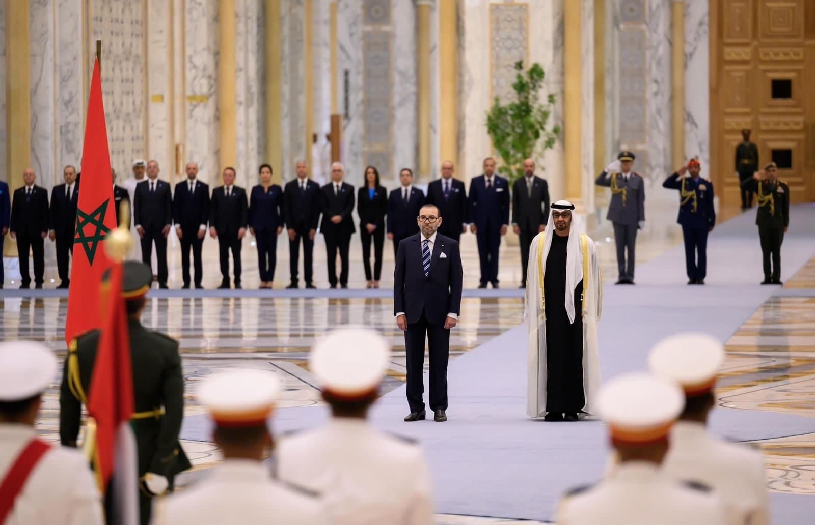 SM Le Roi et le Président de l'EEAU signent à Abou Dhabi  « un partenariat novateur, renouvelé et enraciné ».