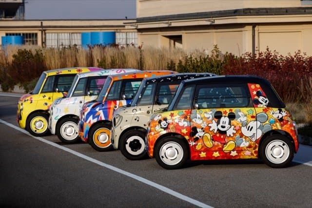 LA NOUVELLE FIAT TOPOLINO AUX COULEURS DE MICKEY POUR LES 100 ANS DE DISNEY