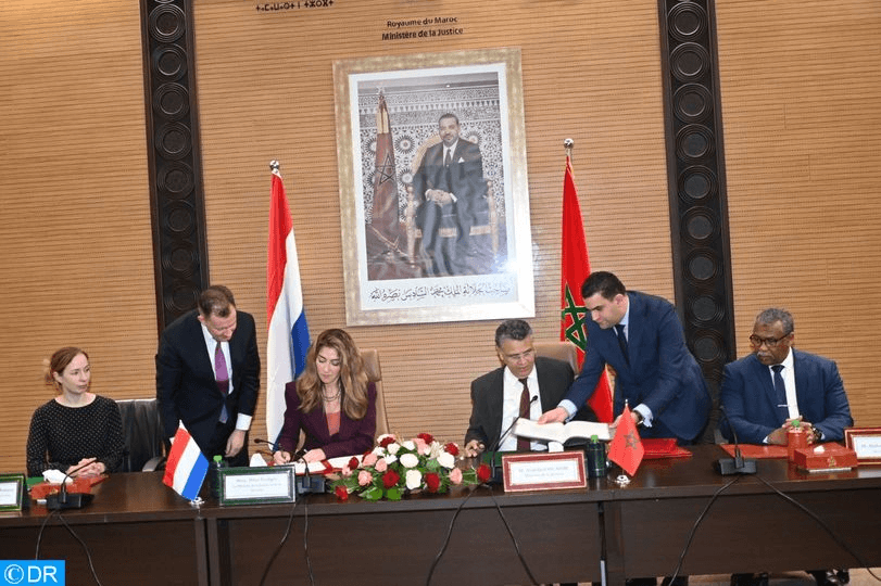 Maroc et les Pays-Bas : Signature d'une convention d'extradition.