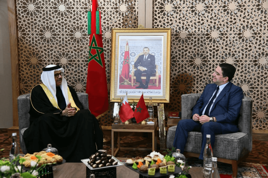 Forum de coopération arabo-russe : M. Bourita échange avec son homologue bahreïnien.