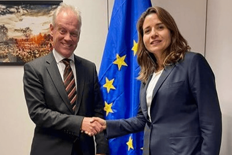 L'Union européenne soutient le Maroc avec 50 millions d'euros pour renforcer les énergies vertes et la décarbonation des secteurs de développement.