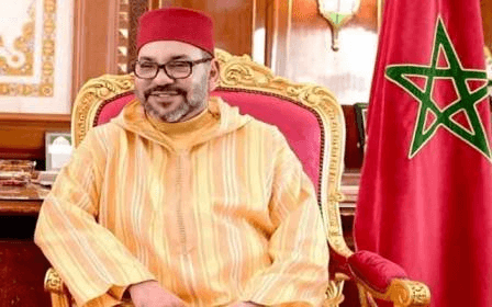Sa Majesté le Roi, que Dieu l’assiste, félicite le Roi du Royaume de Thaïlande à l'occasion de la célébration de la Fête Nationale de son pays.