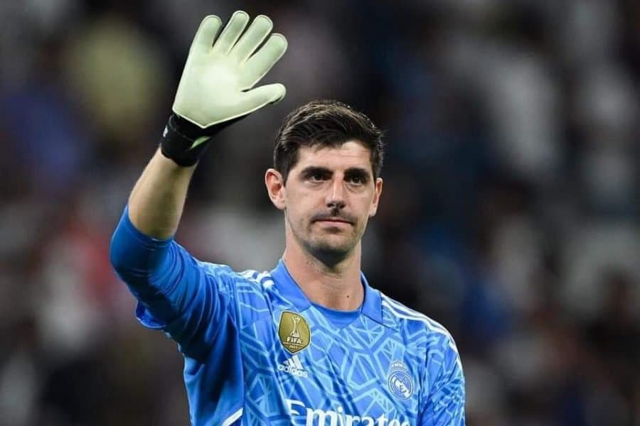 Courtois soutient Bono pour le prestigieux titre du Meilleur Gardien.
