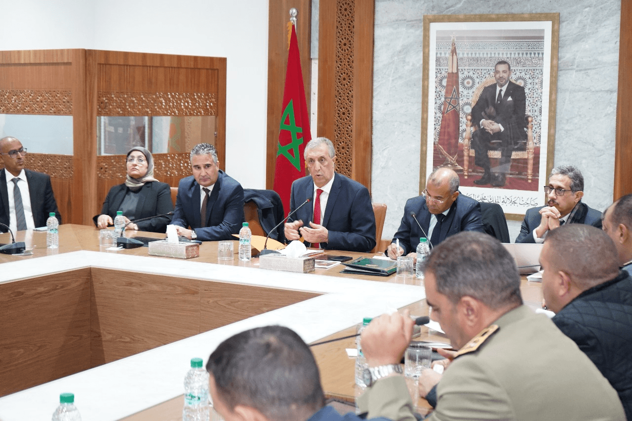 Wali de Marrakech a présidé une réunion sur la campagne nationale 'La Moto en Toute Sécurité'.