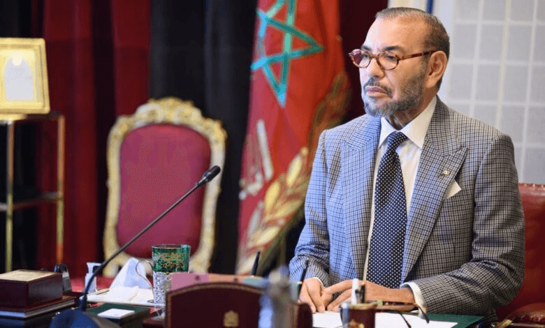  SM le Roi donne ses instructions royales pour attribuer des bourses supplémentaires au profit des étudiants palestiniens.