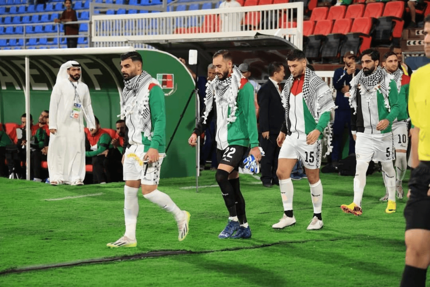 Malgré la guerre .. la sélection palestinienne poursuit ses préparatifs pour la Coupe d'Asie.