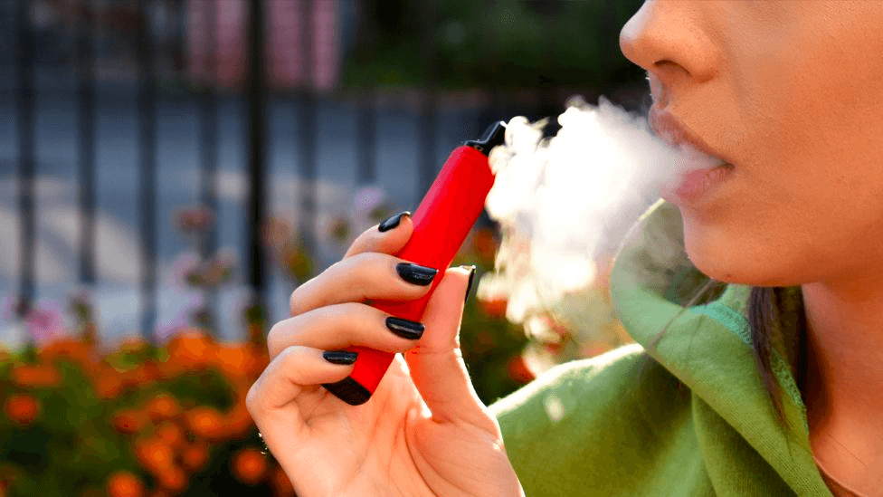 Le popcorn lung : une maladie rare liée au vapotage
