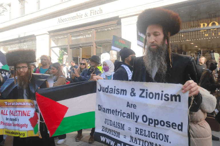 Manifestation de Solidarité pour Gaza à Londres : Présence du Maire et de la Communauté Juive Malgré les Menaces de la Police