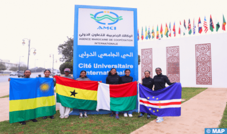 Huit étudiants africains participent à la10ème édition du raid Sahraouiya.
