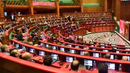 Sécuriser le travail décent : Un des principaux piliers de l'État social (Forum parlementaire).