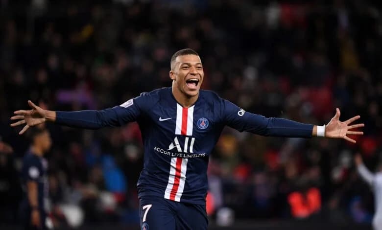 La star du Paris Saint-Germain Kylian Mbappe choisit le Real Madrid.