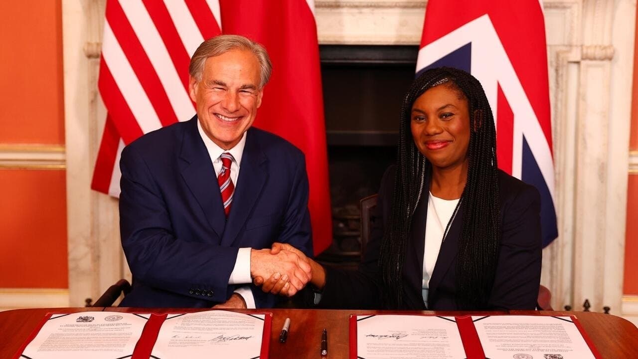 Le Royaume-Uni signe un accord commercial avec le Texas, malgré les défis post-Brexit