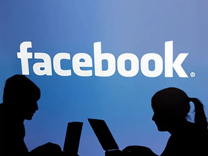Panique Mondiale : Déconnexion Générale sur Facebook et Instagram
