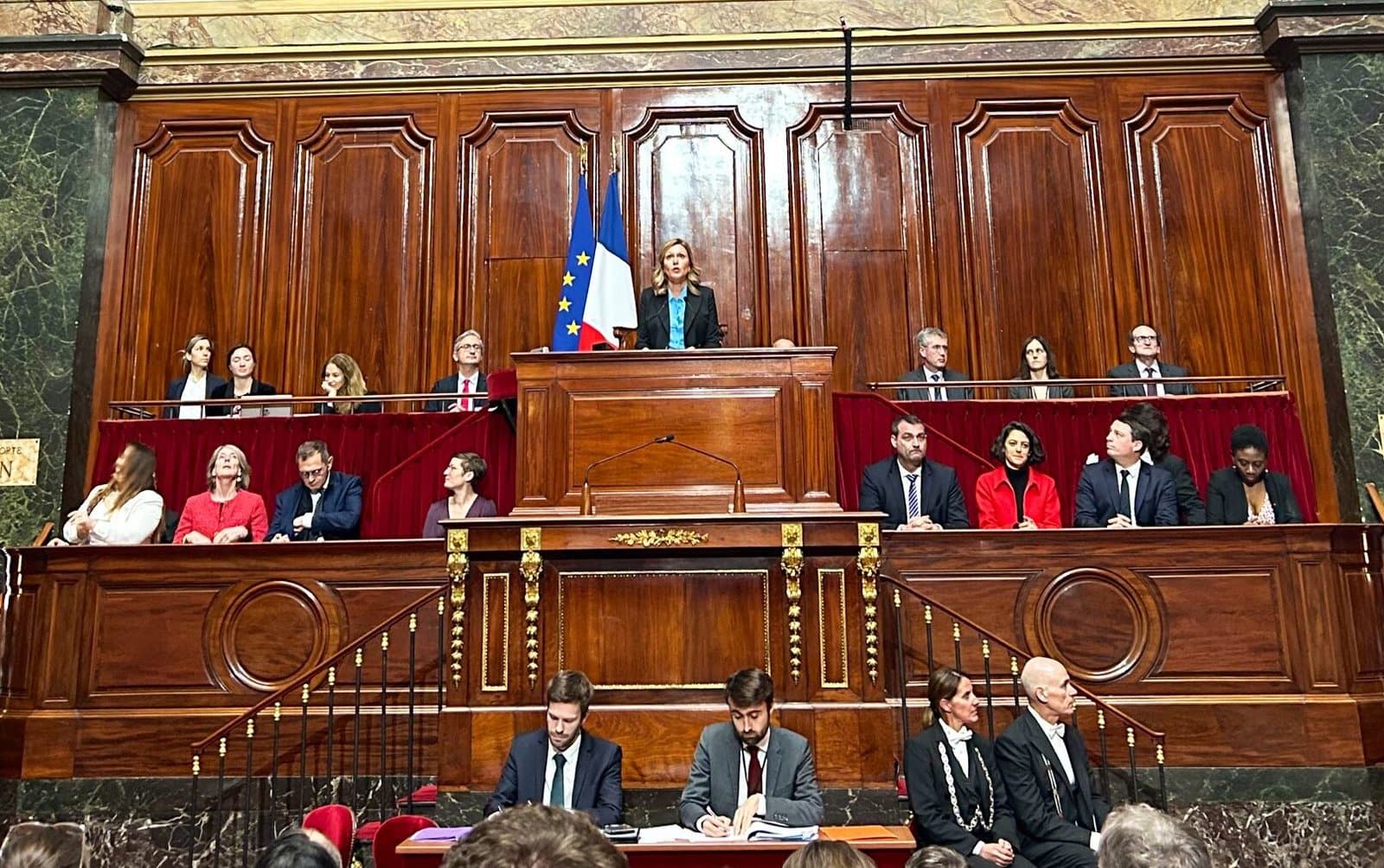 Un vote pour l'histoire: La France, premier pays au monde qui inscrit l'IVG dans sa constitution