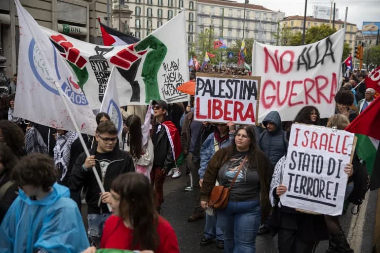 Manifestations dans les villes italiennes pour dénoncer le « fascisme et le sionisme » et soutenir Gaza
