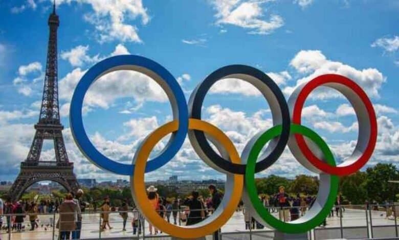 JO-2024 : La Grèce remet la flamme olympique aux organisateurs français