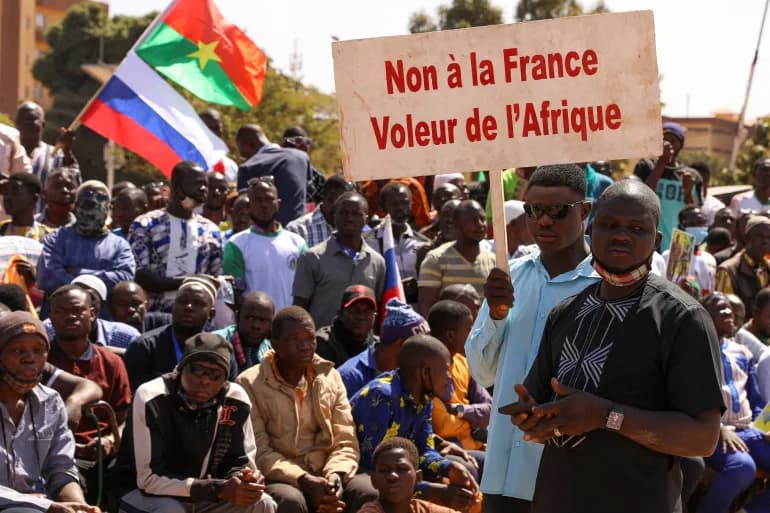 Le Burkina Faso expulse 3 diplomates français