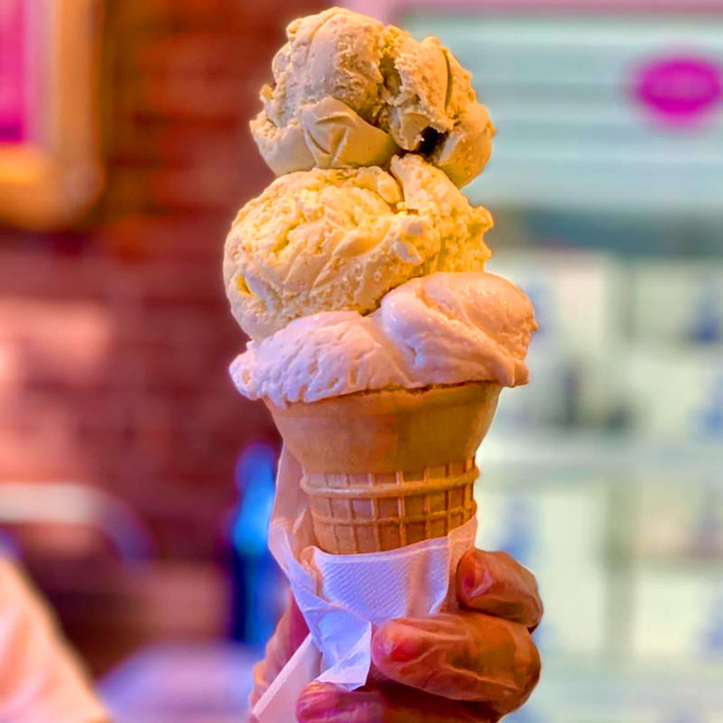 Pourquoi Milan s'apprête-t-elle à interdire les glaces après minuit ?