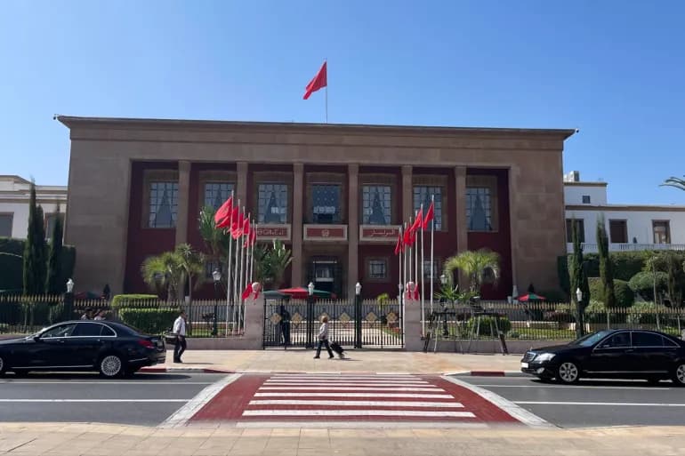 Le Maroc s'attend à une diminution du déficit budgétaire en 2026