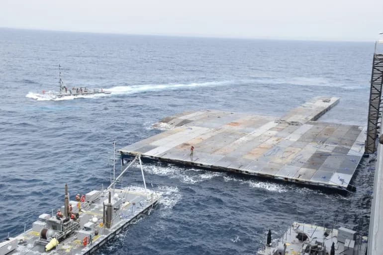 Washington annonce le premier envoi d'aide vers Gaza via un quai flottant