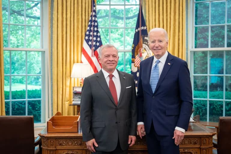 Le roi de Jordanie et Biden réaffirment leur engagement à faciliter la livraison d'aide humanitaire à Gaza