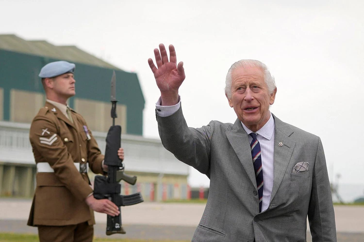 Le Roi Charles III révèle la perte de son sens du goût due au traitement contre le cancer