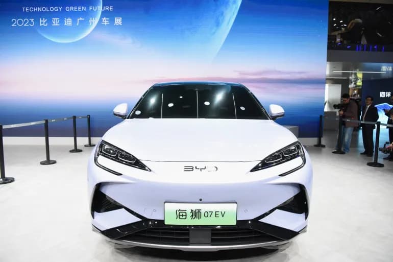 Les géants de l'automobile cherchent des alliés en Chine pour les véhicules électriques