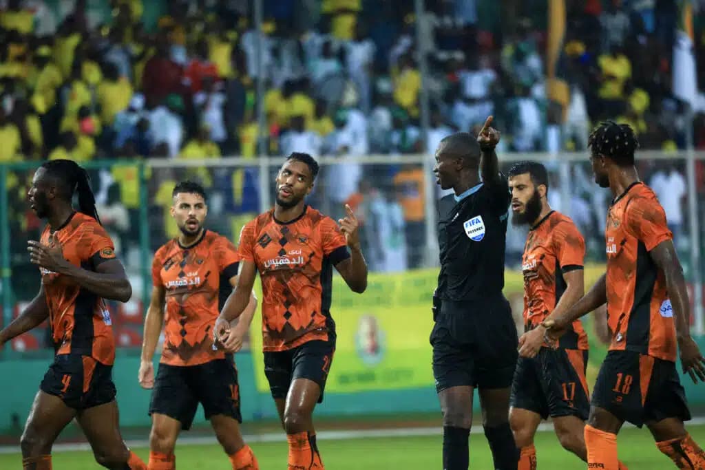 La CAF enquête sur les incidents lors du match Zamalek-RS Berkane