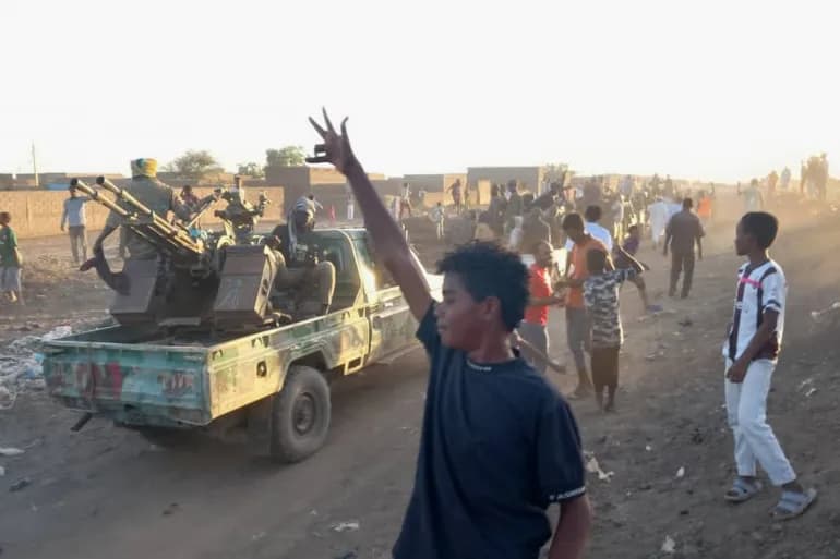 L'armée soudanaise avance dans l'État d'Al-Jazeera et les combats poussent 143 000 personnes à fuir El-Fasher
