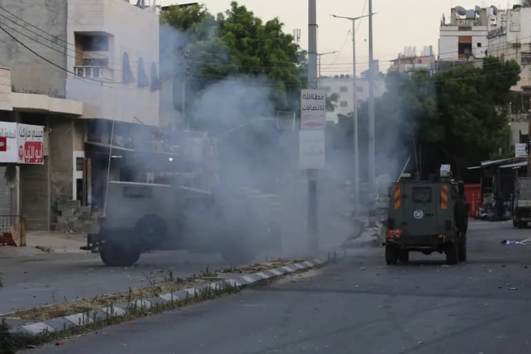 Les tirs près d'Hébron et l'occupation poursuivent sa campagne militaire en Cisjordanie