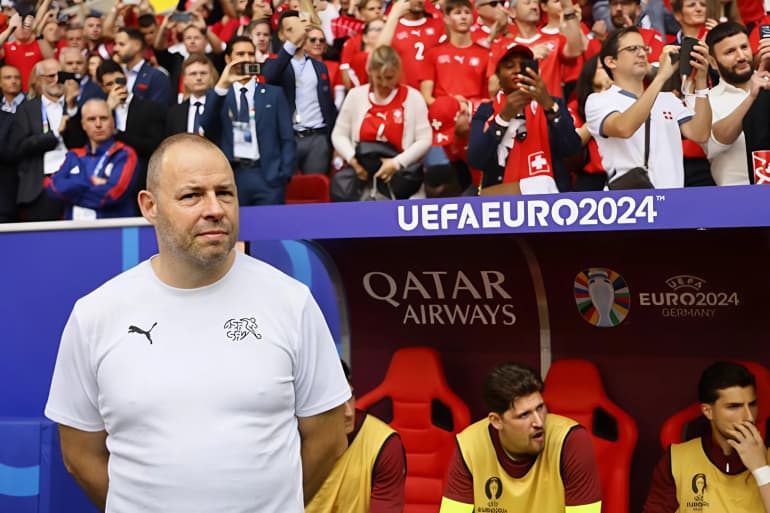 Linge sale et chaussettes coupées… le travail peu agréable du vestiaire à l'Euro 2024