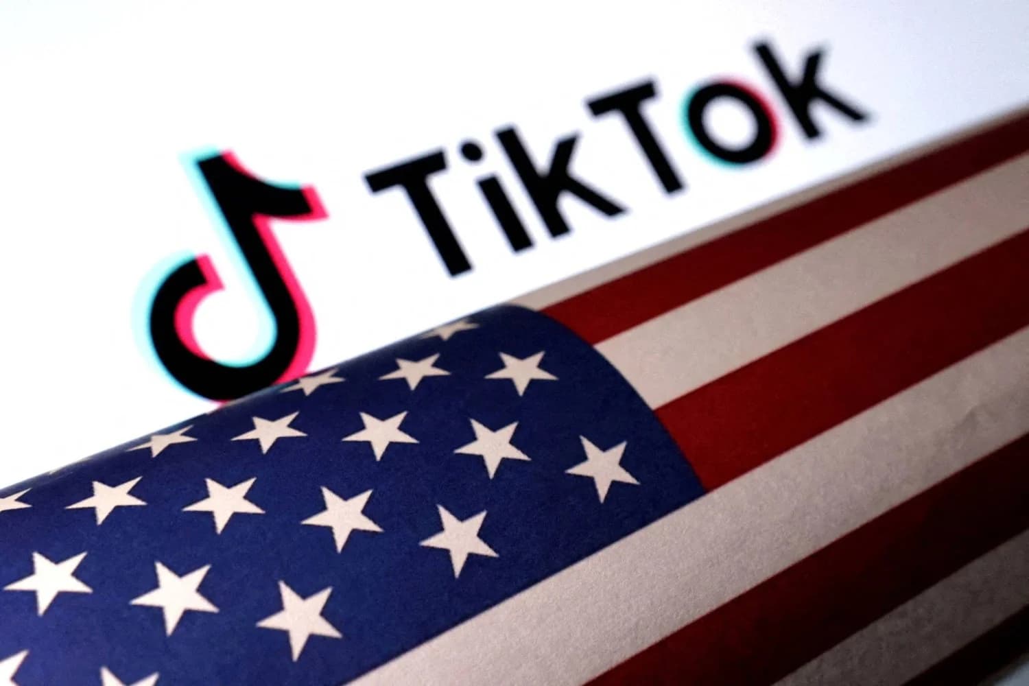 Le ministère de la Justice des États-Unis demande le rejet du recours de TikTok concernant la vente de l'application