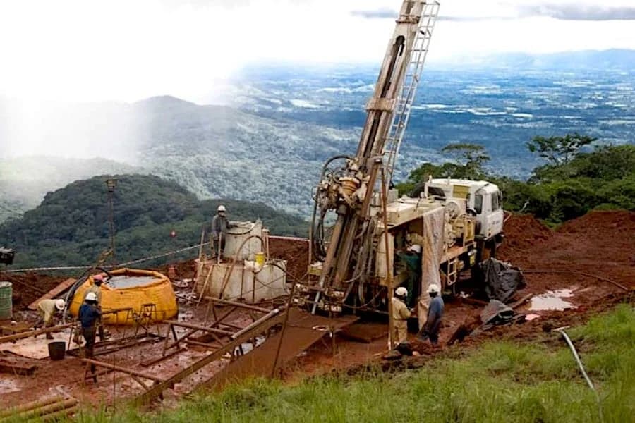 Rio Tinto obtient les approbations pour son projet majeur d'extraction de minerai de fer en Guinée