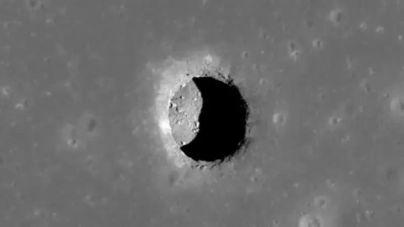 La découverte d'une grotte sur la Lune qui pourrait abriter des humains