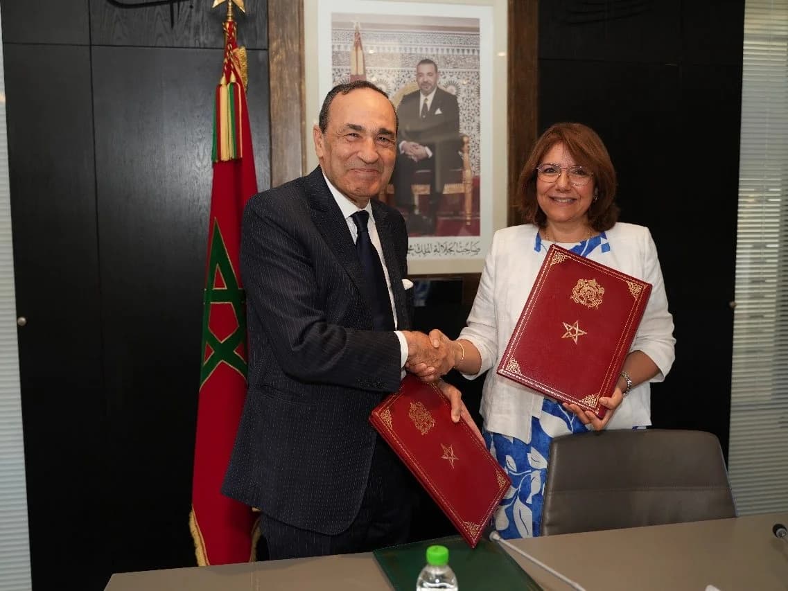 Signature d'un Accord entre le Conseil Supérieur de l'Éducation et le Centre National de Recherche Scientifique