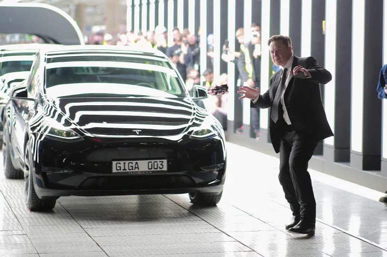 Les bénéfices de Tesla sont tombés à 1,8 milliard de dollars au deuxième trimestre