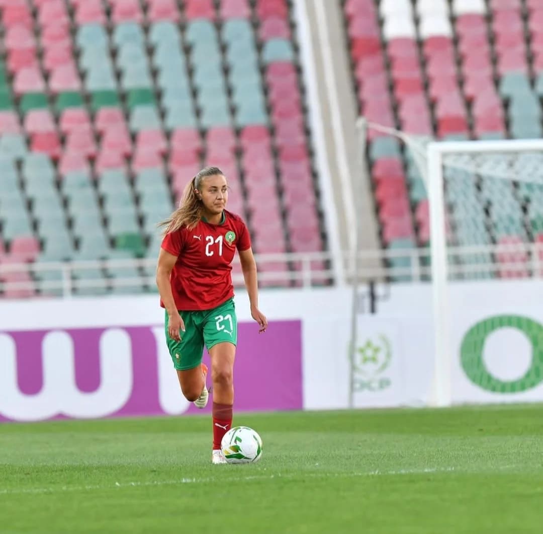 Le club espagnol Valence CF signe avec la joueuse marocaine Yasmine Mrabet