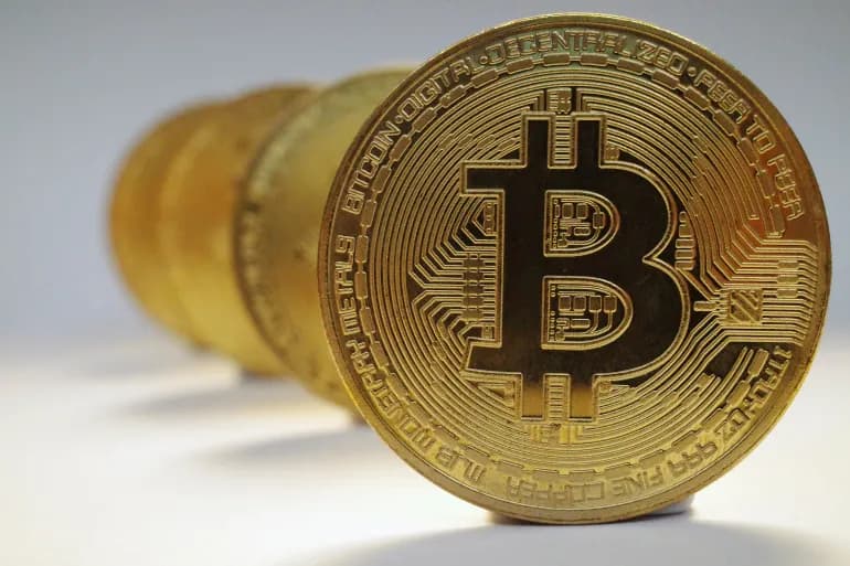 Le Bitcoin augmente de 4% après la tentative d'assassinat de Trump et les marchés financiers attendent