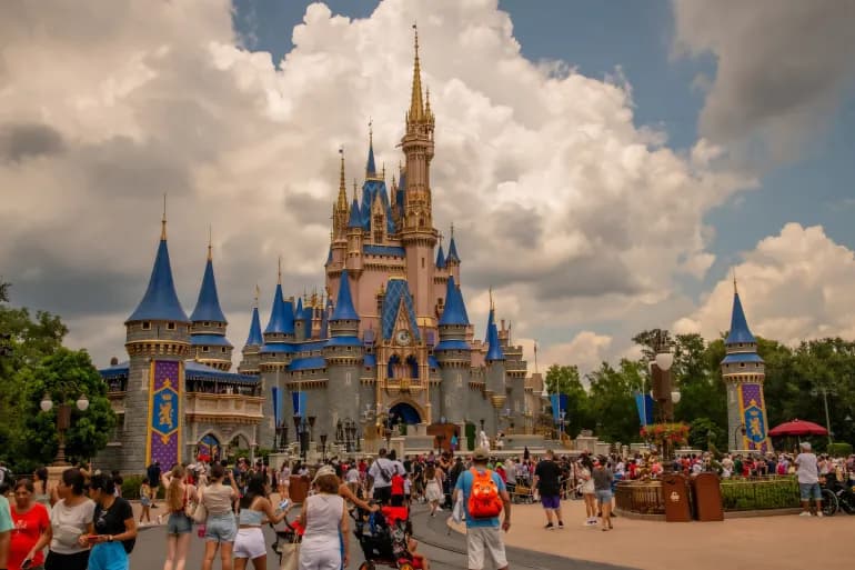 Grâce à l'intelligence artificielle, les hackers ciblent Disney