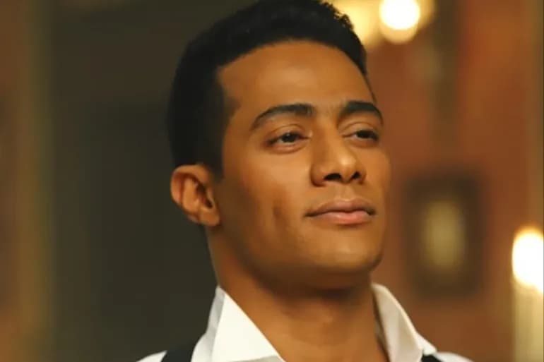 Gifles échangées entre Mohamed Ramadan et un fan