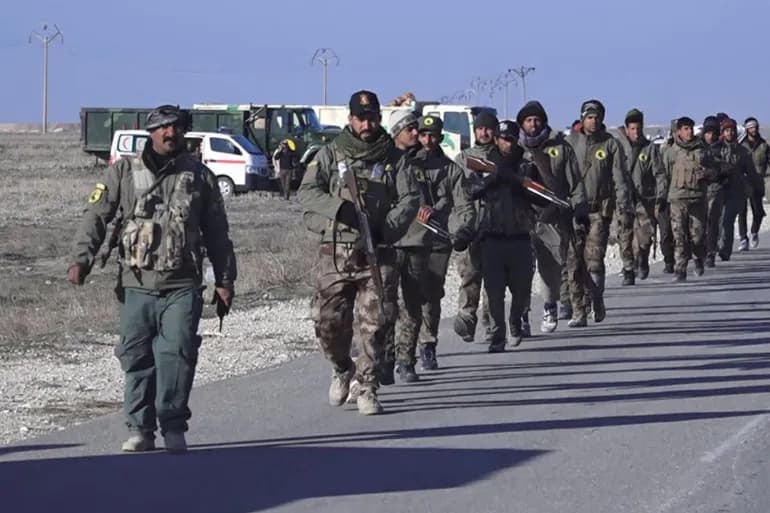Les frappes américaines en Irak et les Forces de mobilisation populaire annoncent des morts